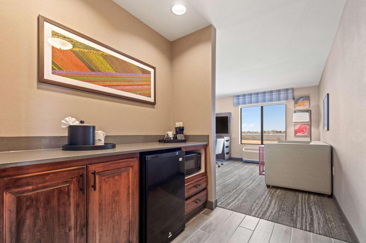 Hampton Inn & Suites Greeley Kültér fotó